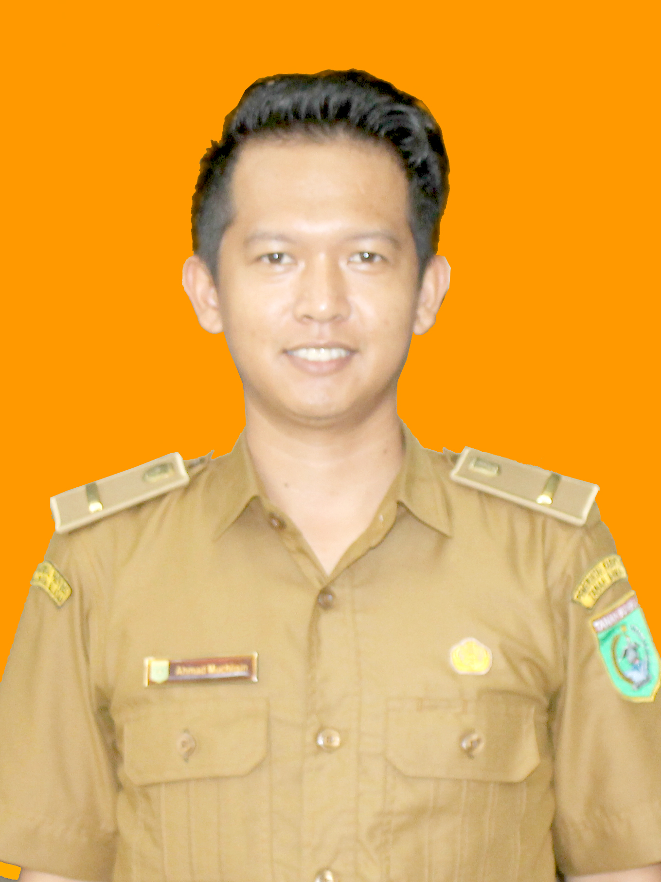 AHMAD MUCHLISIN